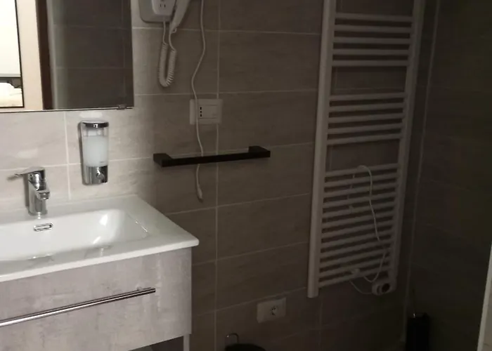 Viola 住宿加早餐酒店 Baganzola